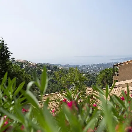 Pierre & Les Terrasses Des Issambres Les Issambres