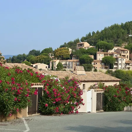 Pierre & Les Terrasses Des Issambres 度假村 5*